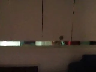 两个女孩和一个男人这将如何结束?