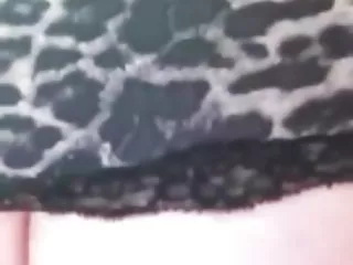 热女同性恋在别墅的乐趣
