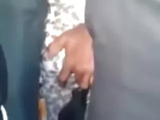荡妇丽莎辛普森下降与邻居佛兰德斯引诱穷人,并与他硬崩溃